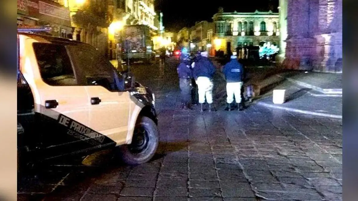 camioneta cuerpos EL SOL DE ZACATECAS